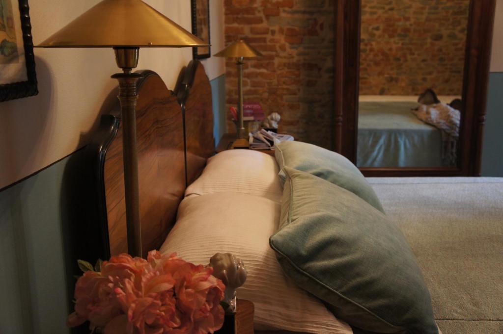Casa Dellatorre Bed & Breakfast Alba  Room photo